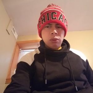 Meet your Posher, Santos